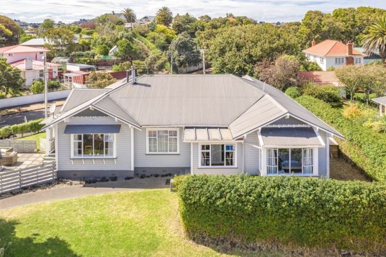 Photo of property in 97 Liverpool Street, College Estate, Whanganui, 4500