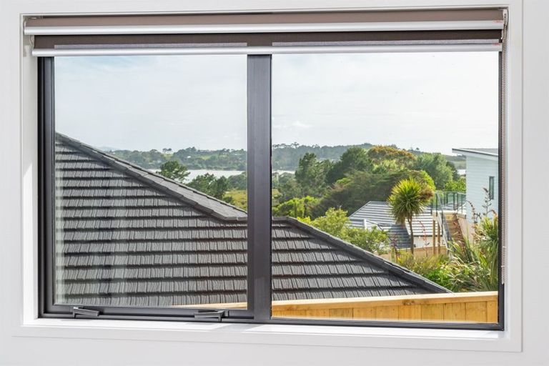 Photo of property in 5 Ngaio Close, Mangawhai, 0505