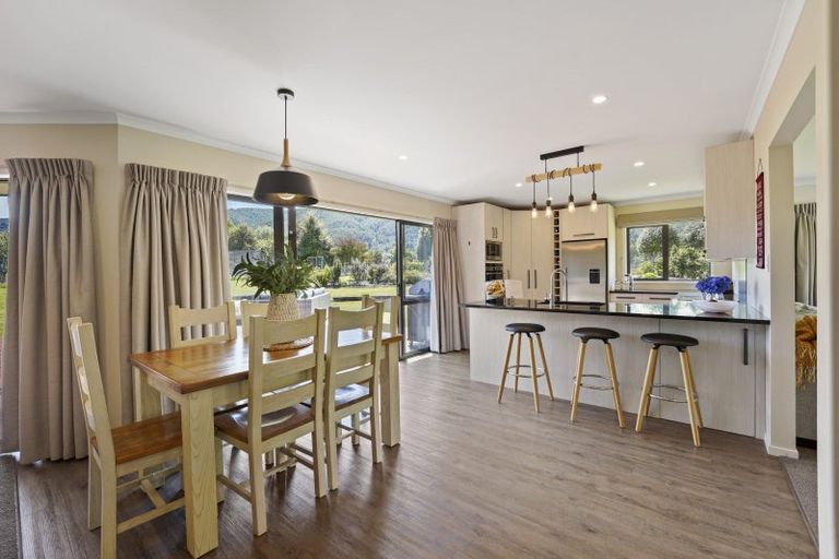 Photo of property in 229 Marchant Road, Kaitoke, Upper Hutt, 5018