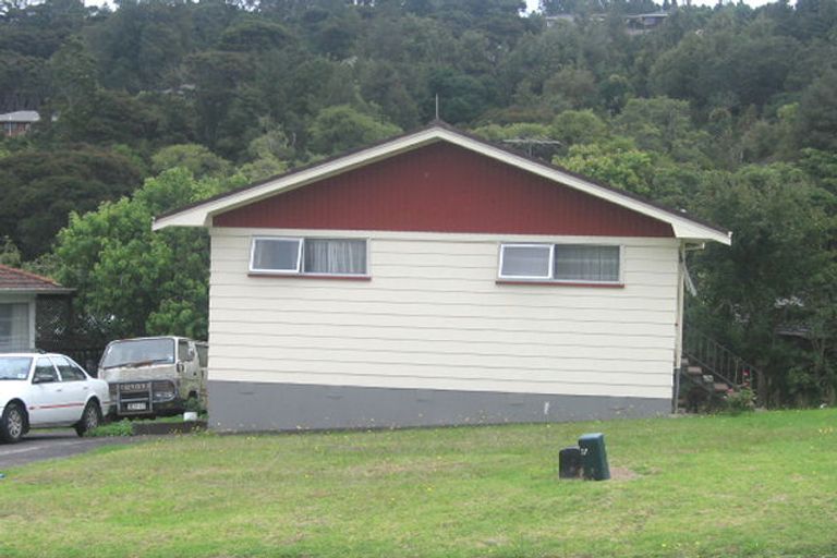 Photo of property in 3 Embassy Place, Glenfield, Auckland, 0629