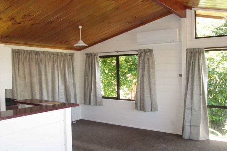 Photo of property in 5 Brunette Drive, Acacia Bay, Taupo, 3330