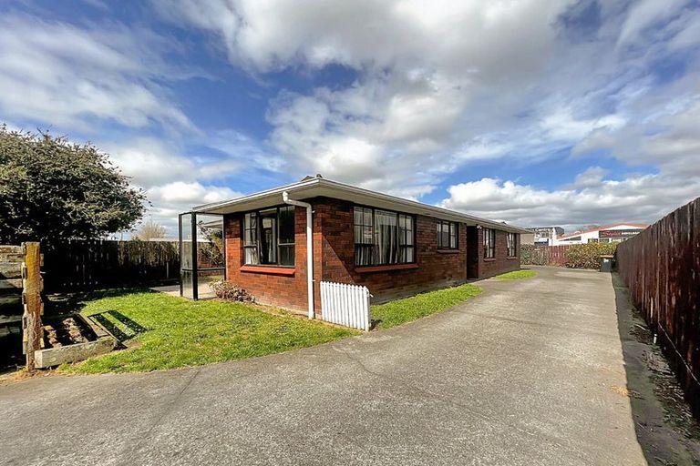 Photo of property in 2/322 Broadway Avenue, Palmerston North, 4414