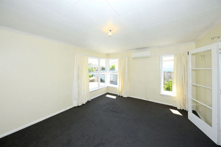 Photo of property in 85 Kendal Avenue, Burnside, Christchurch, 8053