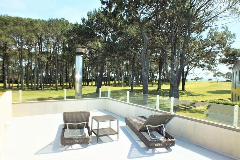 Photo of property in 708 Matarangi Drive, Matarangi, Whitianga, 3592