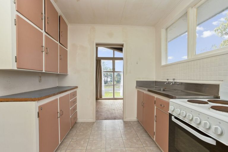Photo of property in 12 Gardiner Grove, Mangere East, Auckland, 2024