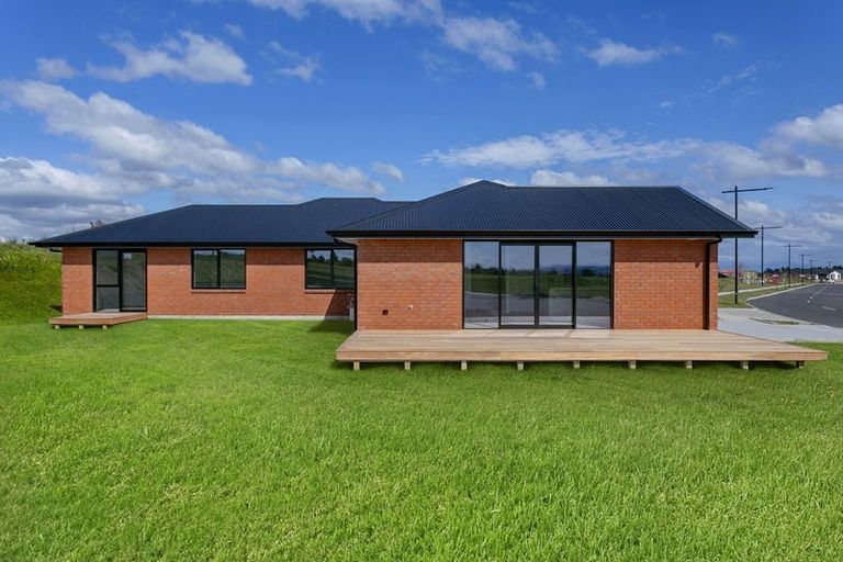 Photo of property in 37 Kopakopa Crescent, Wharewaka, Taupo, 3330