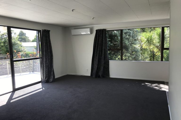 Photo of property in 1/10 Roick Parade, Glen Eden, Auckland, 0602
