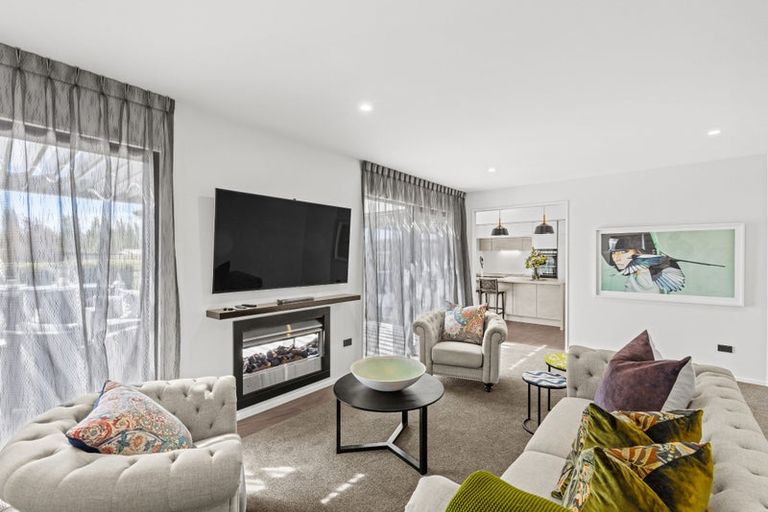 Photo of property in 9 Farrelly Place, Casebrook, Christchurch, 8051