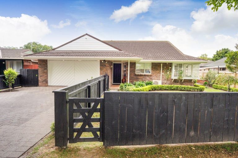 Photo of property in 3a Churchill Avenue, Hokowhitu, Palmerston North, 4410