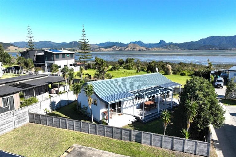 Photo of property in 117 Kelly Jade Avenue, Matarangi, Whitianga, 3592