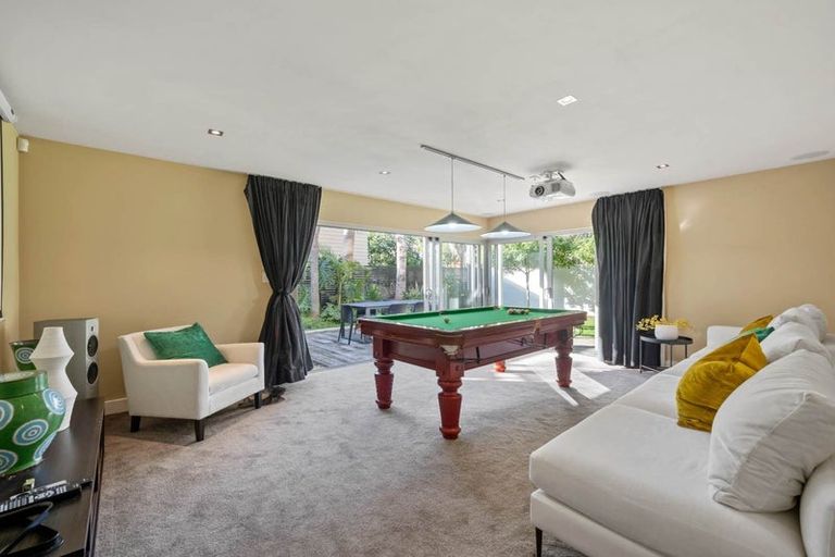 Photo of property in 23 Ocean View Road, Milford, Auckland, 0620