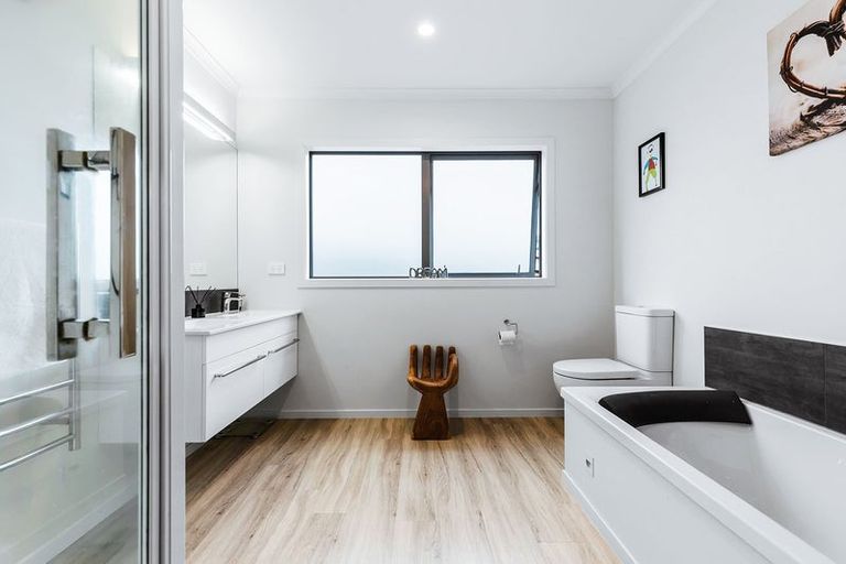 Photo of property in 297 Tauhara Ridge Drive, Richmond Heights, Taupo, 3330