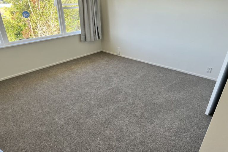 Photo of property in 48 Bruce Road, Glenfield, Auckland, 0629