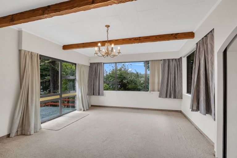 Photo of property in 10 Pollen Street, Woodville, 4920