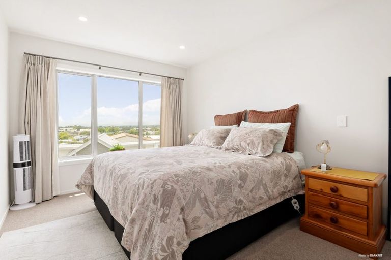 Photo of property in 4/19 Ruakiwi Road, Hamilton Lake, Hamilton, 3204