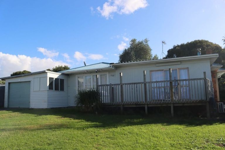 Photo of property in 13 Surrey Street, Manurewa, Auckland, 2102