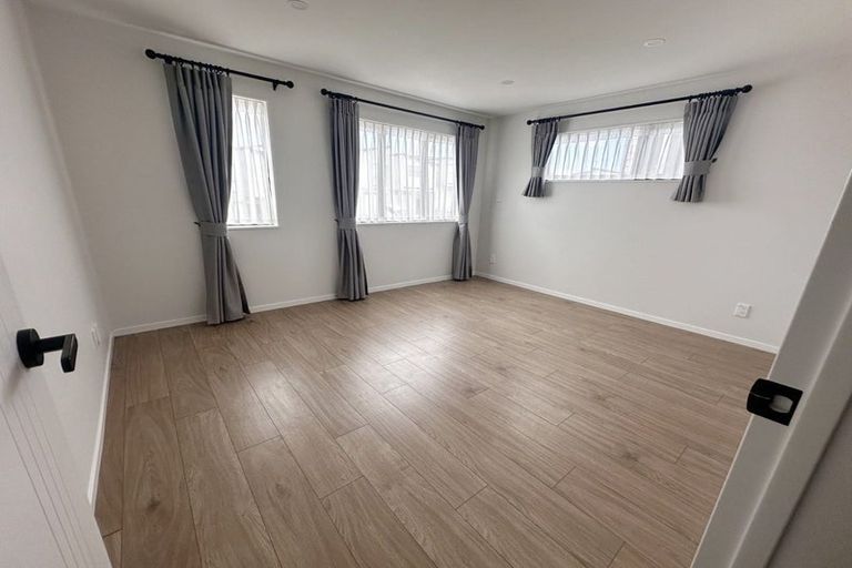 Photo of property in 6 Frontier Lane, Flat Bush, Auckland, 2019