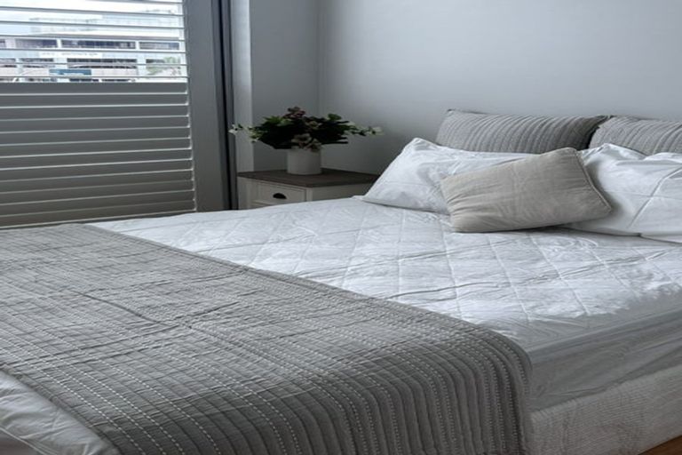 Photo of property in Sentinel Apartments, 402/3 Northcroft Street, Takapuna, Auckland, 0622