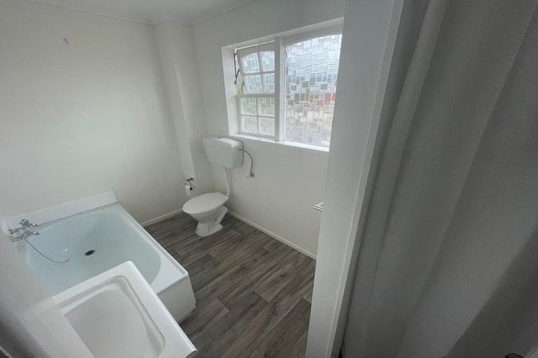 Photo of property in 4/1 Waikare Avenue, Waiwhetu, Lower Hutt, 5010