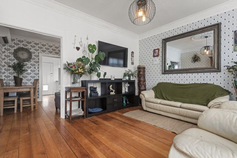 Photo of property in 143 Broadway, Marton, 4710