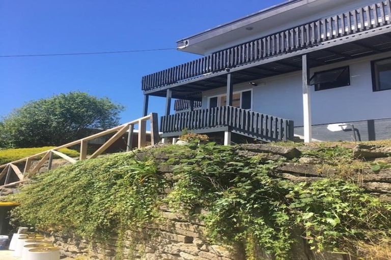 Photo of property in 17 Derby Place, Cannons Creek, Porirua, 5024