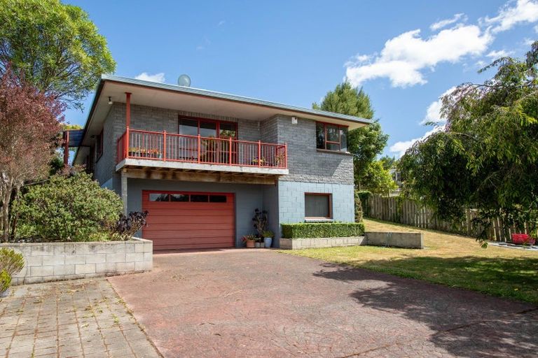 Photo of property in 6 Beedie Street, Dannevirke, 4930