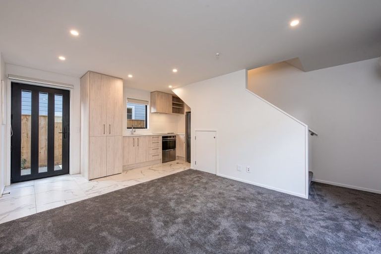 Photo of property in 3/97 Whites Line East, Waiwhetu, Lower Hutt, 5010