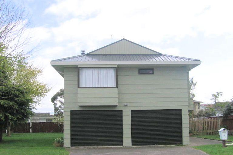 Photo of property in 2 Clarke Grove, Richmond Heights, Taupo, 3330
