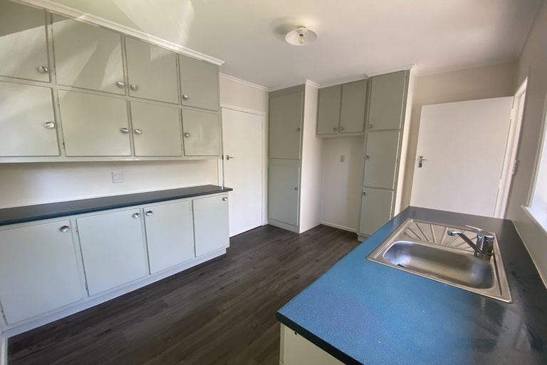 Photo of property in 2 Totara Grove, Hillcrest, Auckland, 0627