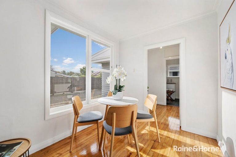 Photo of property in 176 East Street, Greytown, 5712