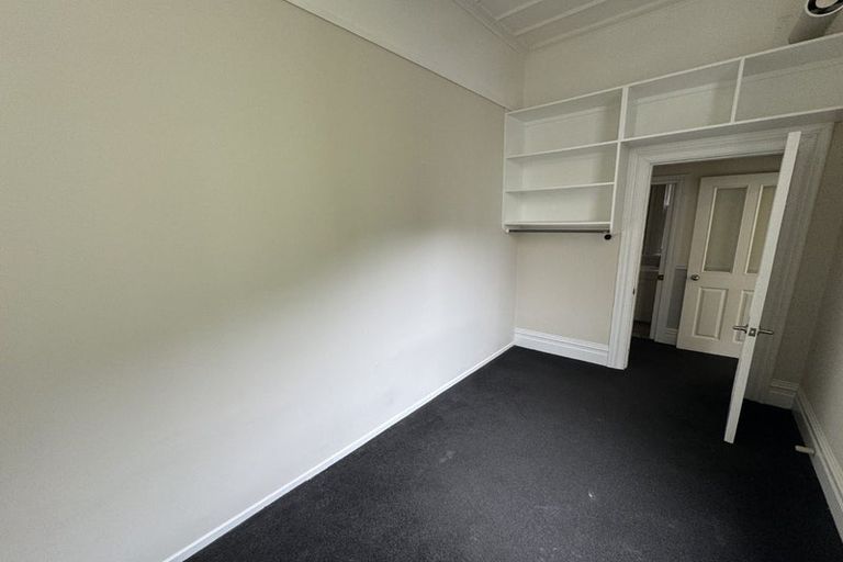 Photo of property in 2a Russell Terrace, Newtown, Wellington, 6021
