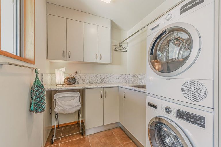 Photo of property in 16 Aratia Way, Richmond, 7020