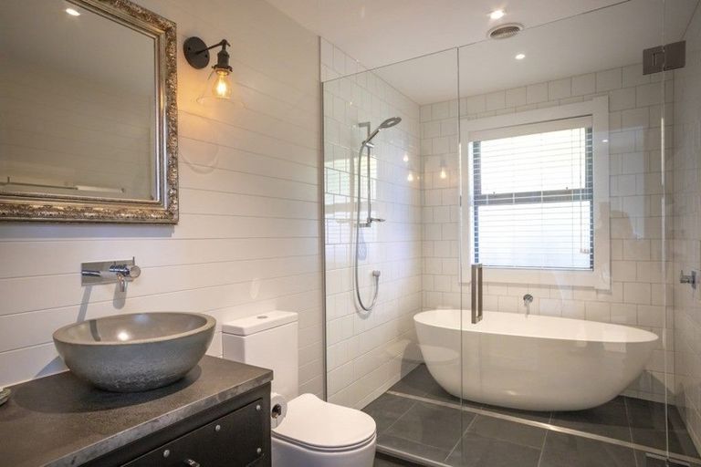 Photo of property in 7 Thomson Street, Arrowtown, 9302