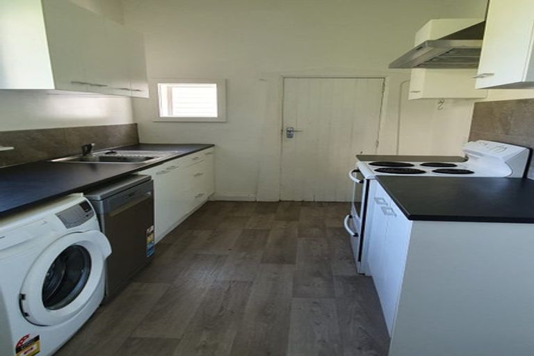 Photo of property in 196 Rongotai Road, Rongotai, Wellington, 6022