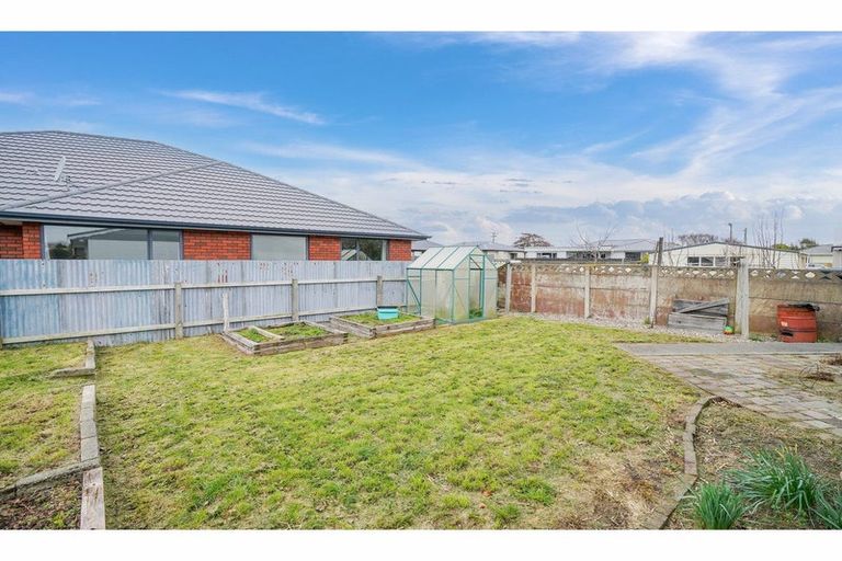 Photo of property in 8 Myers Street, Waikiwi, Invercargill, 9810