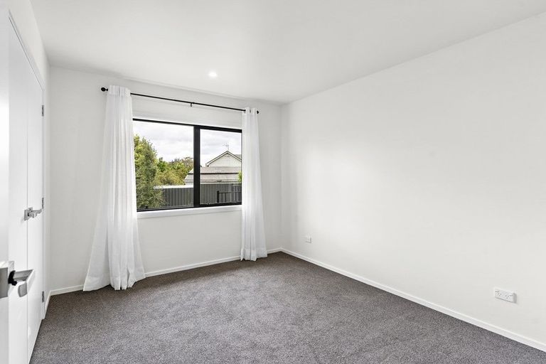 Photo of property in 17 Tarata Grove, Lansdowne, Masterton, 5810