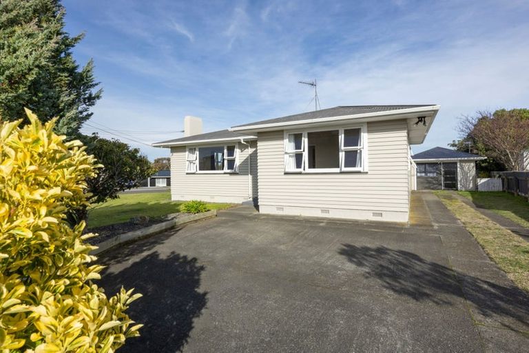 Photo of property in 12 Murch Place, Tawhero, Whanganui, 4500