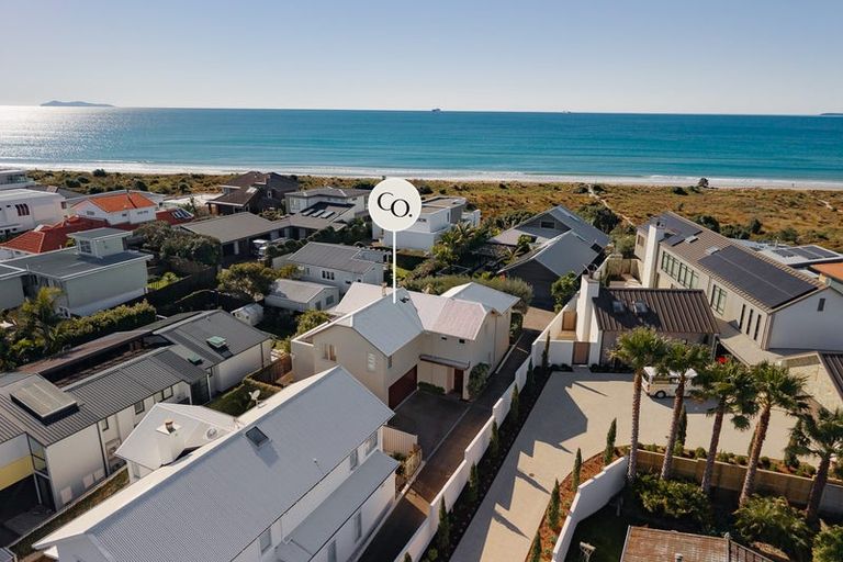 Photo of property in 215b Oceanbeach Road, Mount Maunganui, 3116