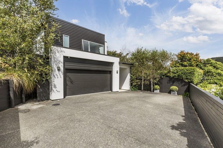 Photo of property in 405b Karori Road, Karori, Wellington, 6012