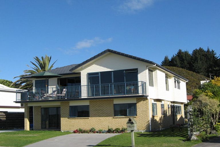 Photo of property in 14 Ocean Road, Ohope, 3121