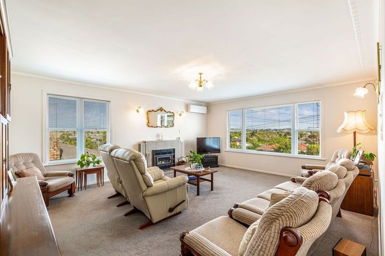 Photo of property in 46 Woodford Avenue, Henderson, Auckland, 0610