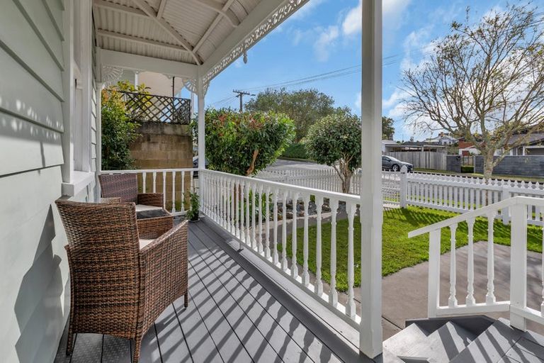 Photo of property in 2 Drummond Street, Regent, Whangarei, 0112