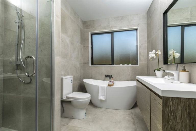 Photo of property in 73 Tapu Road, Huapai, Kumeu, 0810