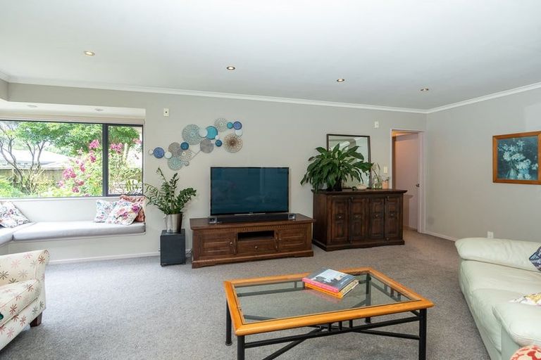 Photo of property in 51 Sunnyhills Avenue, Glenview, Hamilton, 3206