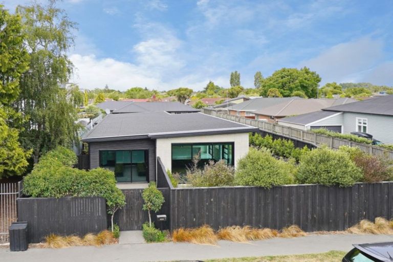 Photo of property in 403c Harewood Road, Harewood, Christchurch, 8051