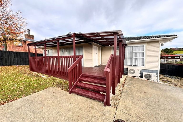 Photo of property in 18b Kirby Street, Glendene, Auckland, 0602