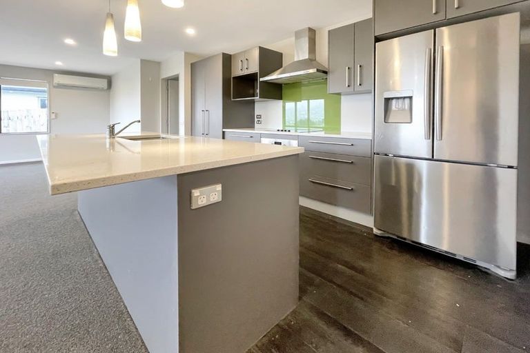 Photo of property in 40 Cresswell Place, Johnsonville, Wellington, 6037