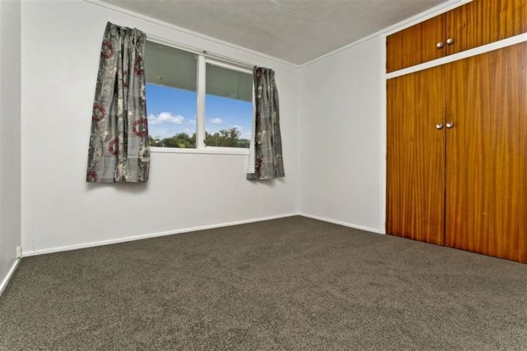 Photo of property in 1/114 Verran Road, Birkdale, Auckland, 0626