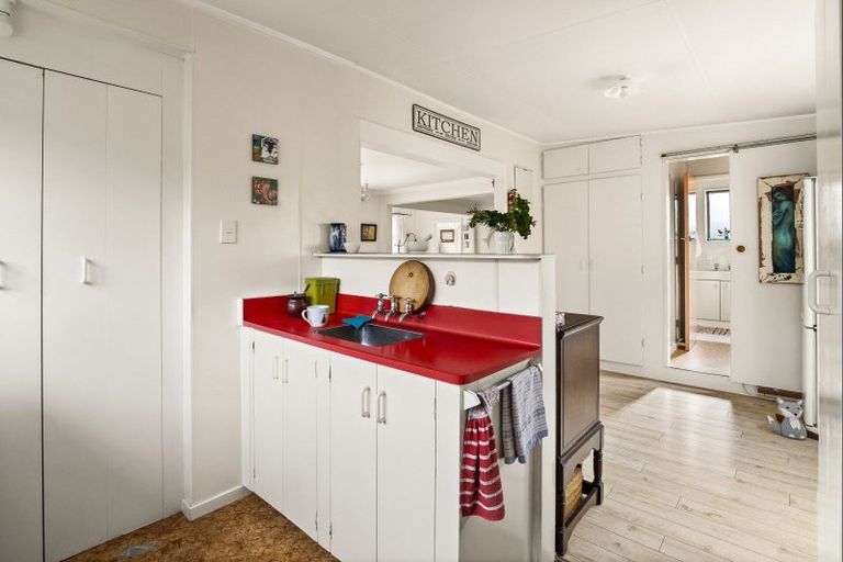 Photo of property in 10 Muri Street, Aramoana, Port Chalmers, 9082