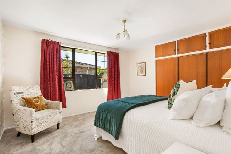 Photo of property in 11 Rolfe Place, Bishopdale, Christchurch, 8053